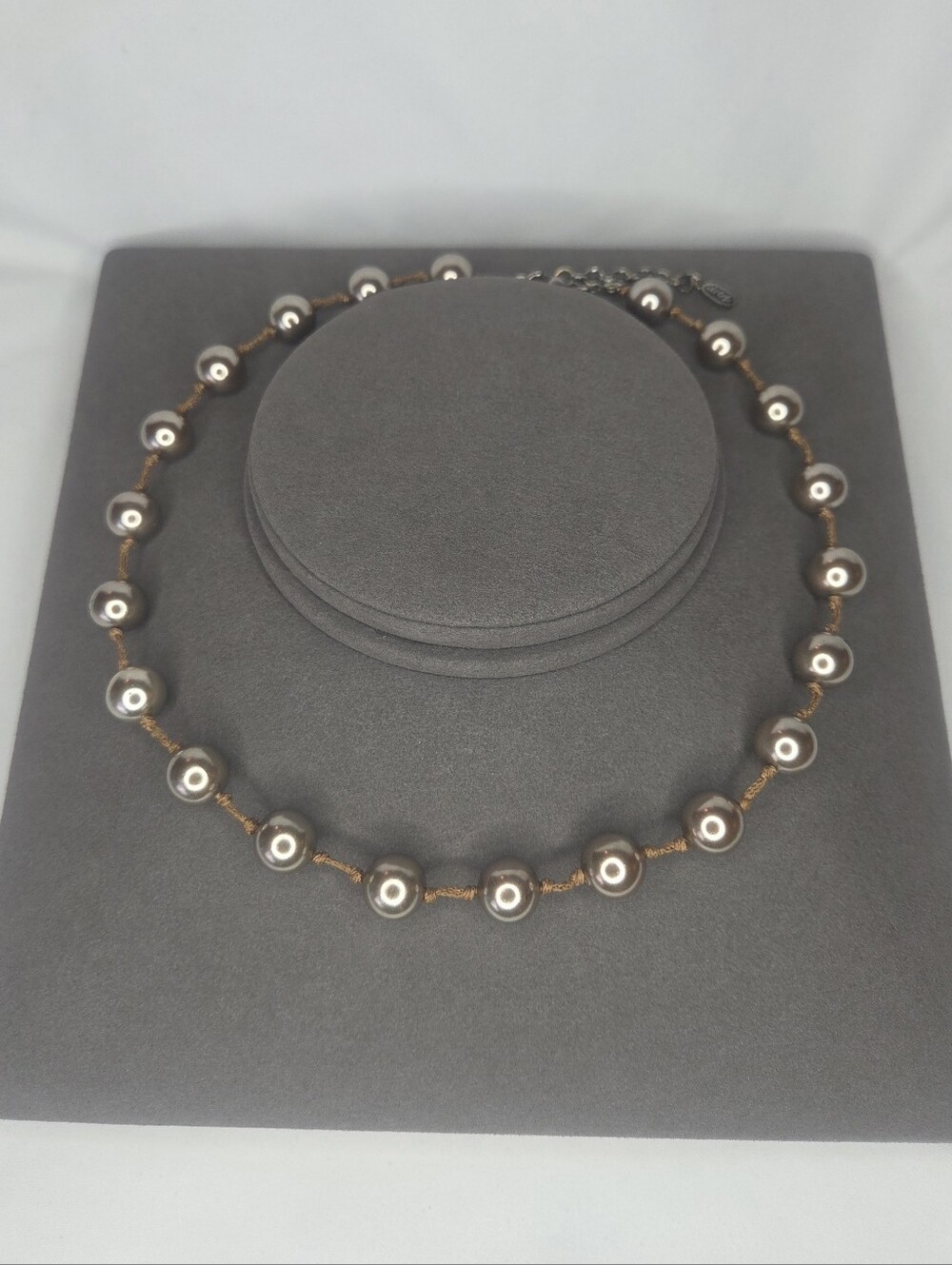 Dominique Cohen Vintage-Inspired Knotted Metallic Pearl Like Necklace